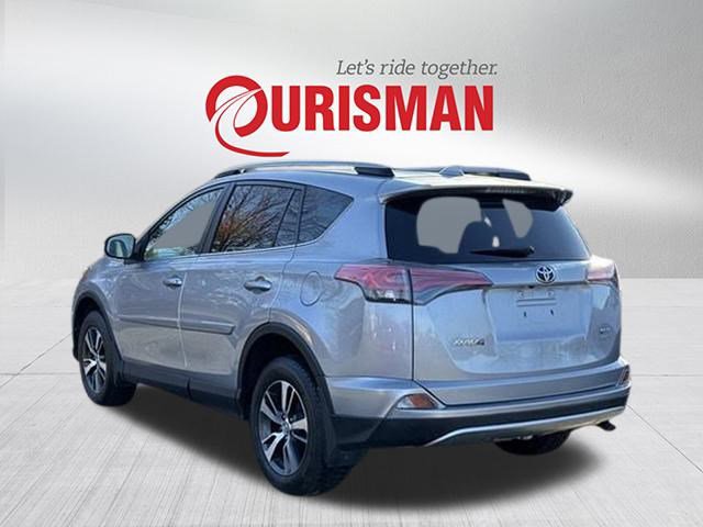 2017 Toyota RAV4 XLE Sport photo 4