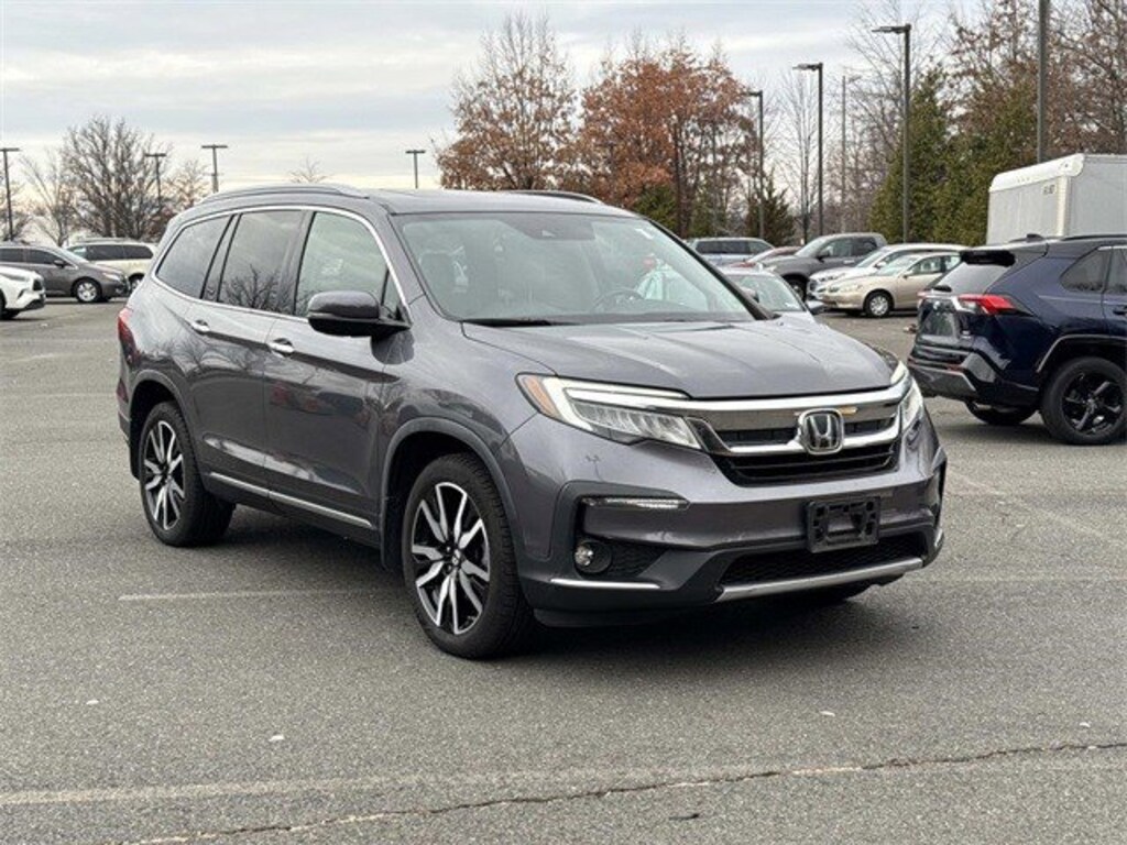 Used 2019 Honda Pilot Touring 7-Passenger AWD SUV