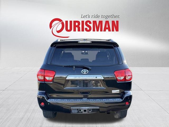 2014 Toyota Sequoia Platinum photo 3