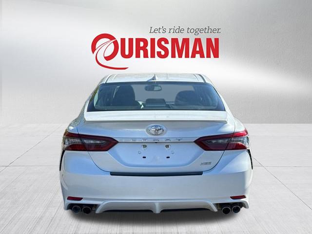 2023 Toyota Camry XSE photo 3