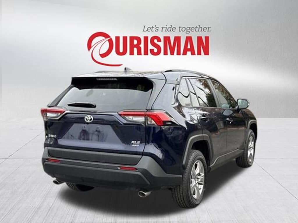 Used 2025 Toyota RAV4 XLE SUV