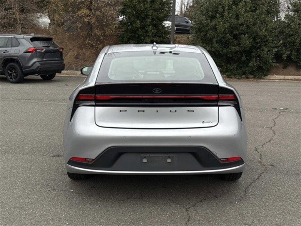 Used 2025 Toyota Prius LE Hatchback