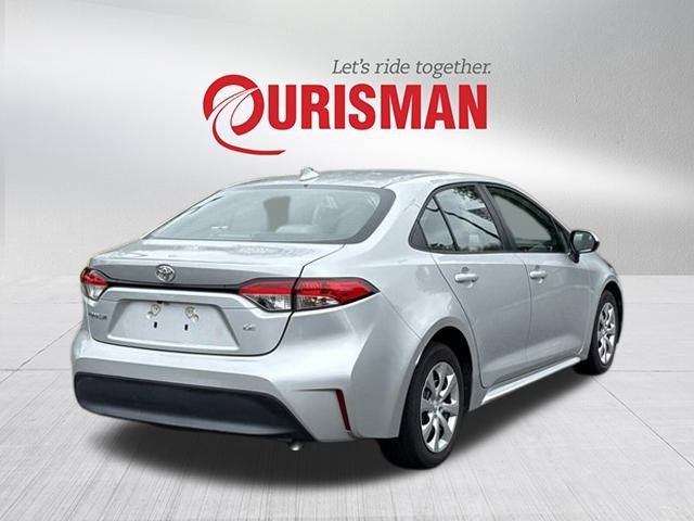 2023 Toyota Corolla LE photo 2