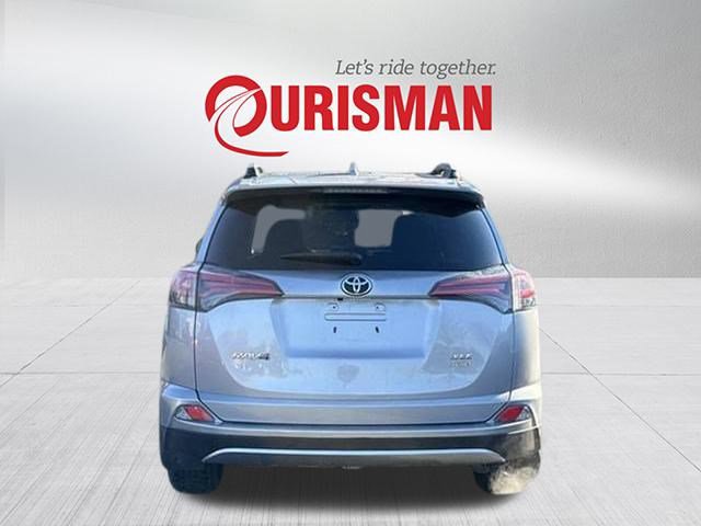 2017 Toyota RAV4 XLE Sport photo 3