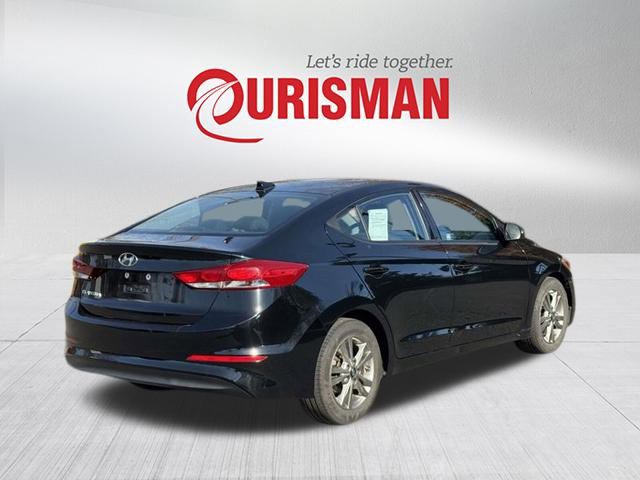 2018 Hyundai Elantra SEL photo 2