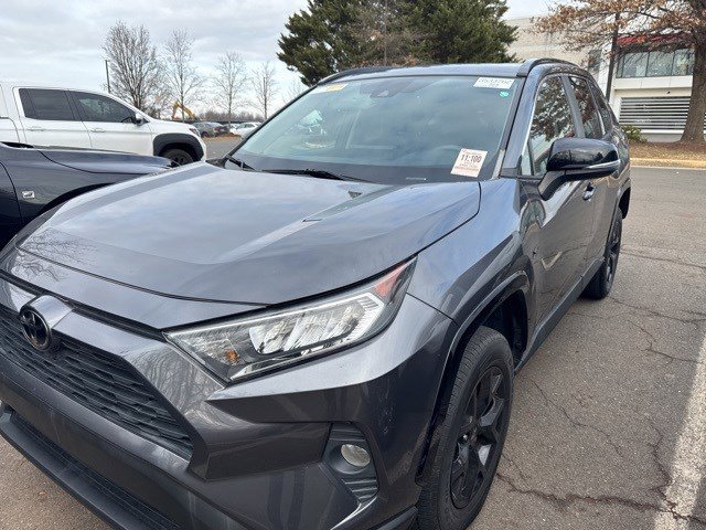 2021 Toyota RAV4 XLE's photo