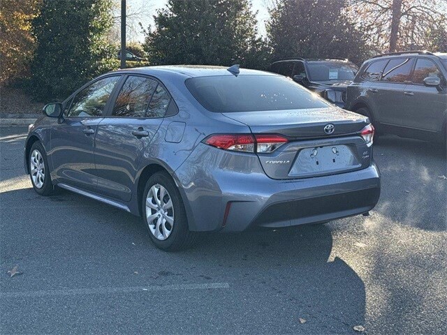2025 Toyota Corolla Hybrid LE photo 2