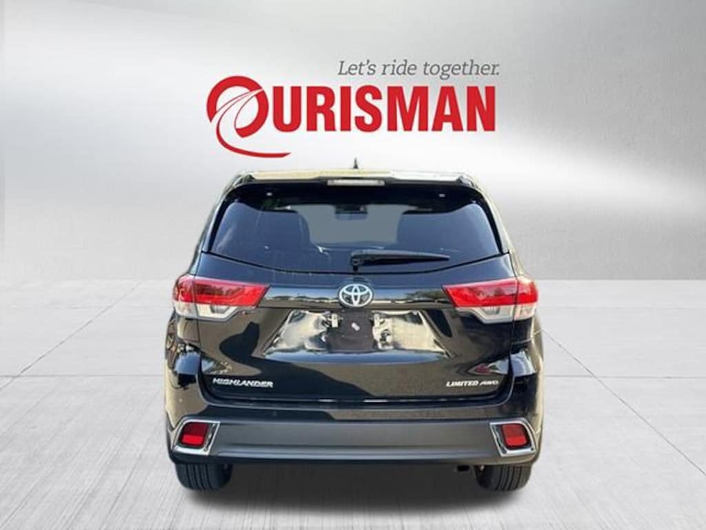 Used 2018 Toyota Highlander Limited Platinum V6 SUV