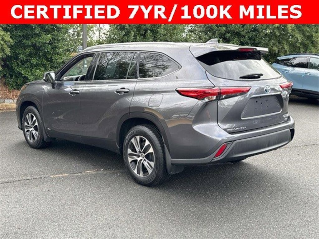 Used 2022 Toyota Highlander Hybrid XLE SUV