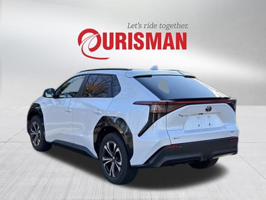 Used 2024 Toyota bZ4X XLE SUV