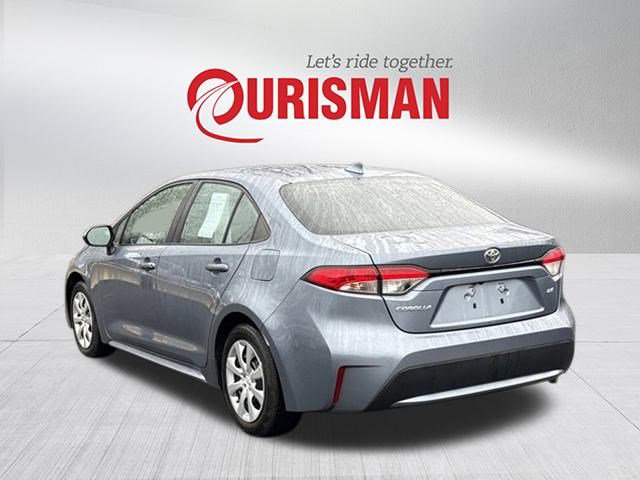 2022 Toyota Corolla LE photo 4