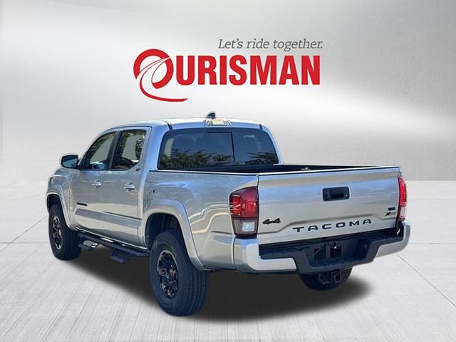 2023 Toyota Tacoma SR5 V6 photo 4