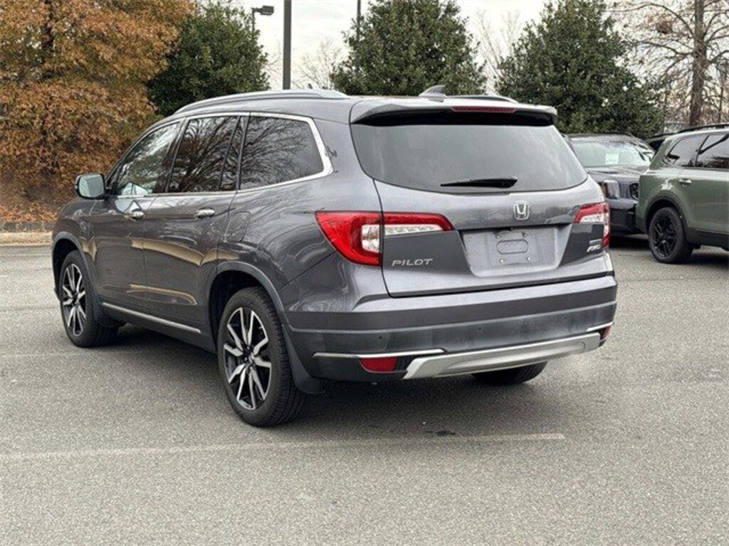 Used 2019 Honda Pilot Touring 7-Passenger AWD SUV