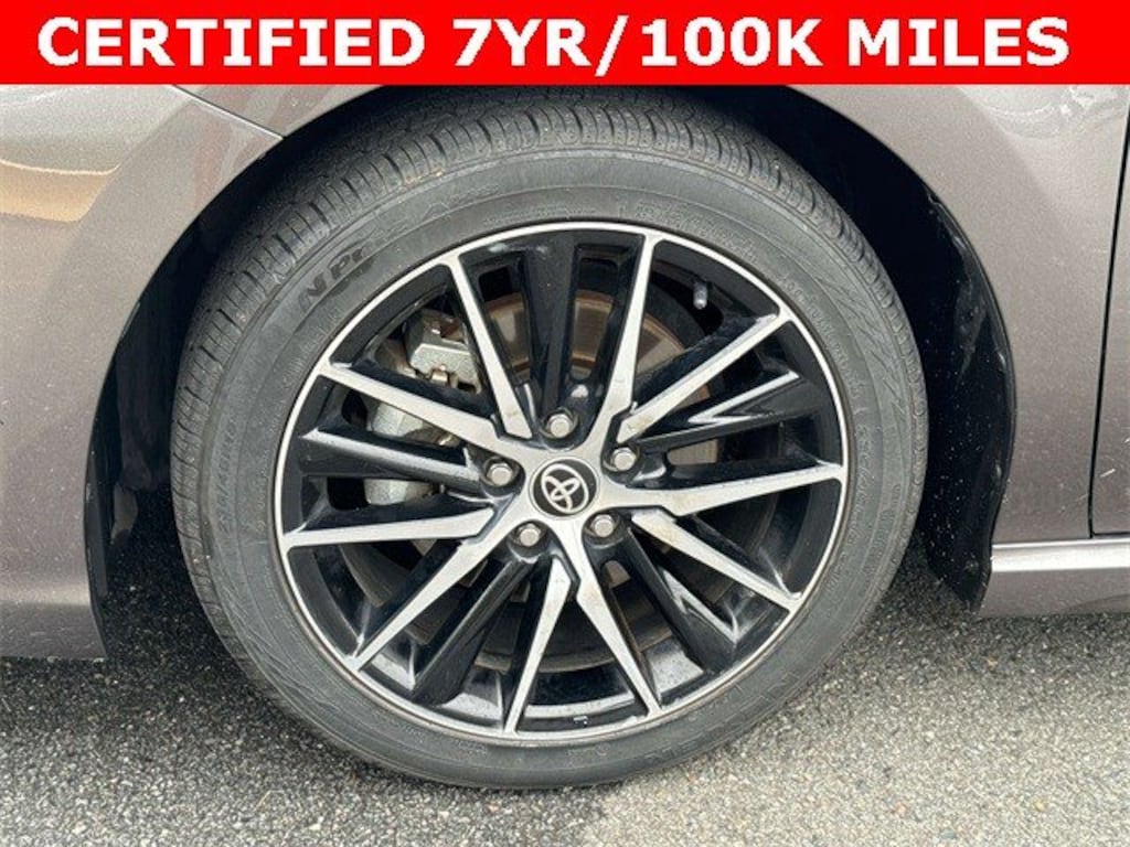 Used 2023 Toyota Camry SE Sedan