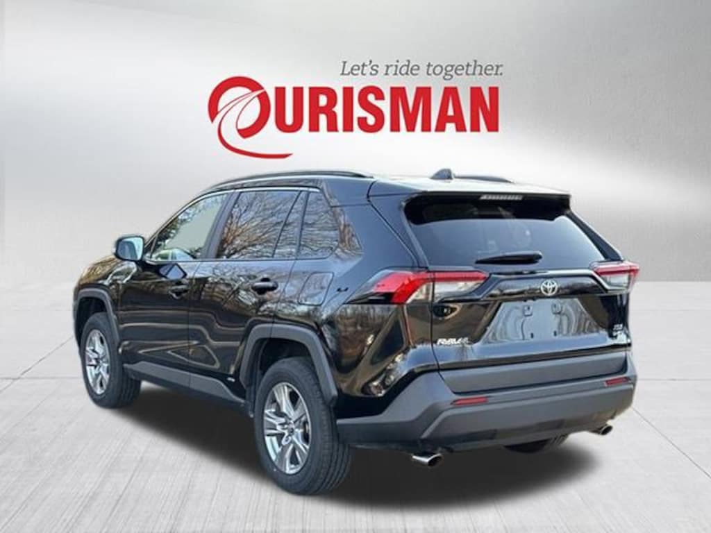 Used 2025 Toyota RAV4 Hybrid XLE SUV