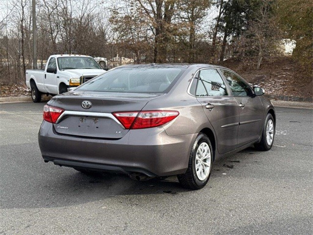 Used 2015 Toyota Camry LE Sedan