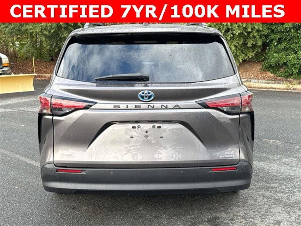 Used 2022 Toyota Sienna XLE 7 Passenger Van Passenger Van