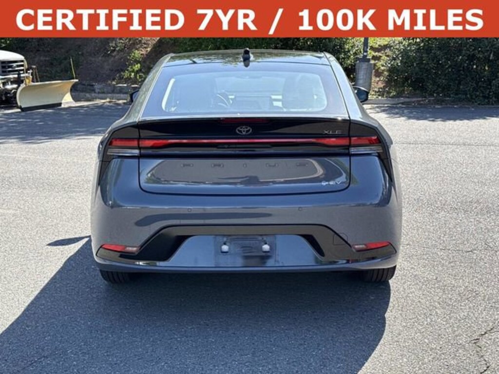 Used 2024 Toyota Prius XLE Hatchback