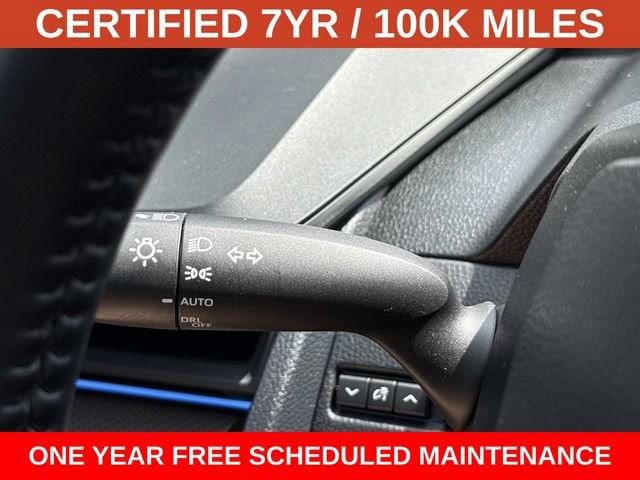 2025 Toyota Prius Limited - Photo 27