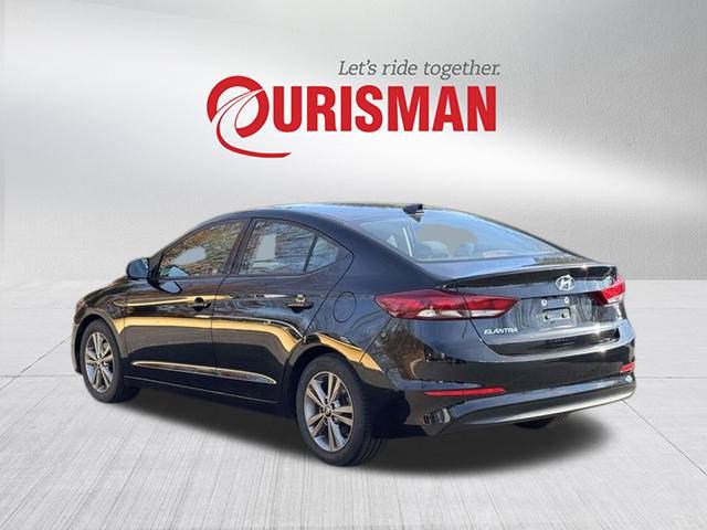 2018 Hyundai Elantra SEL photo 4