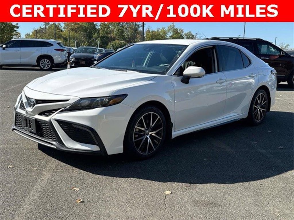 Used 2024 Toyota Camry SE Sedan