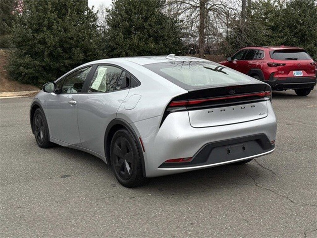 Used 2025 Toyota Prius LE Hatchback