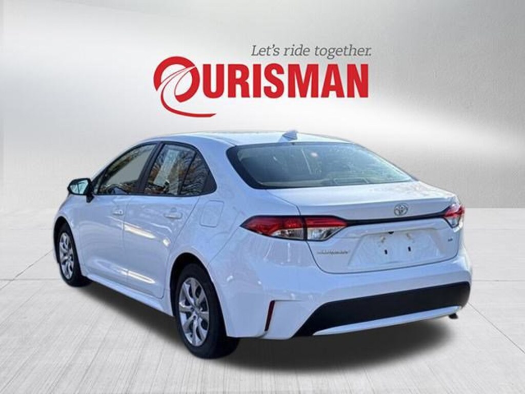 Used 2022 Toyota Corolla LE Sedan