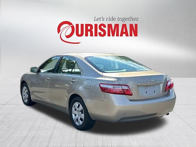 2009 Toyota Camry LE photo 4