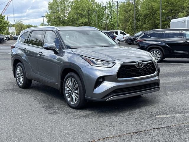 2026 Toyota Highlander Hybrid SUV 