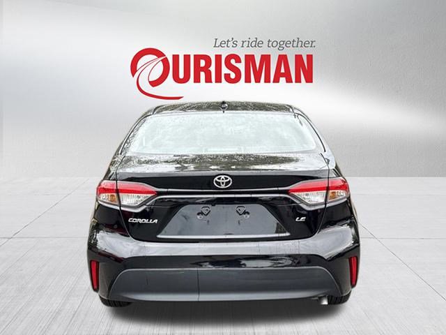2024 Toyota Corolla LE photo 3