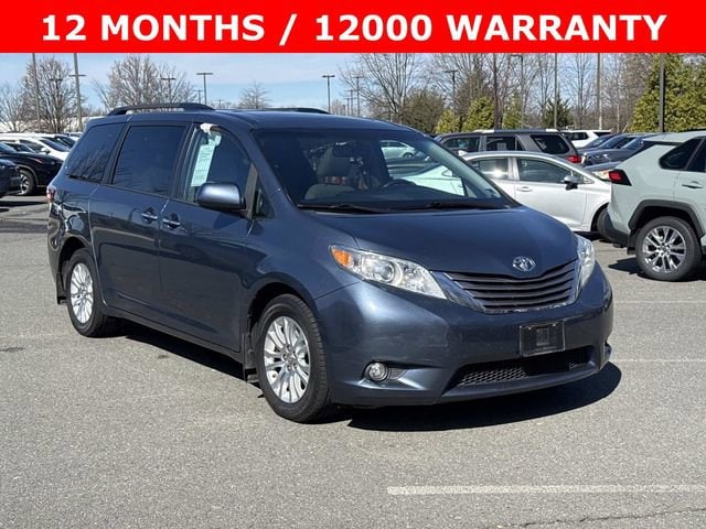 2017 Toyota Sienna Van 