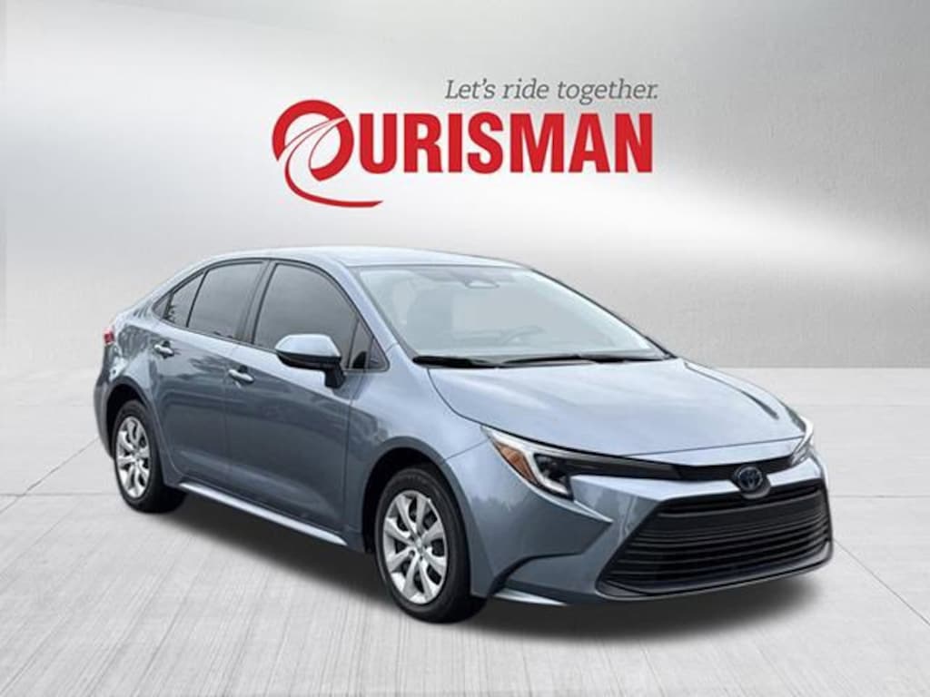 Used 2025 Toyota Corolla Hybrid LE Sedan