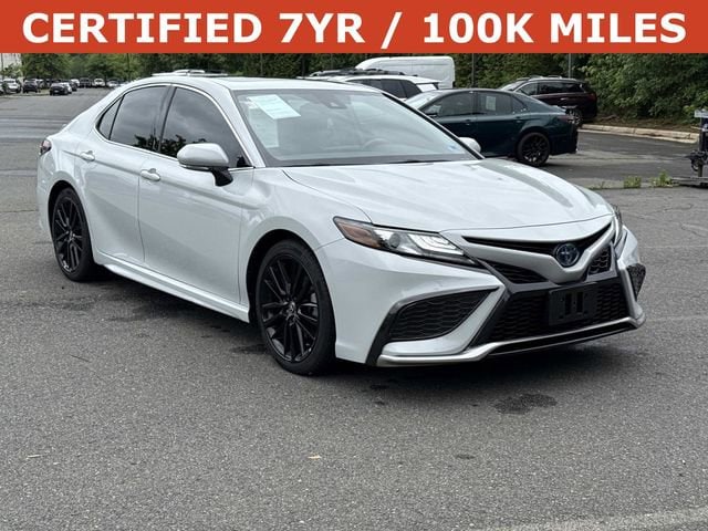 2022 Toyota Camry Hybrid Sedan 
