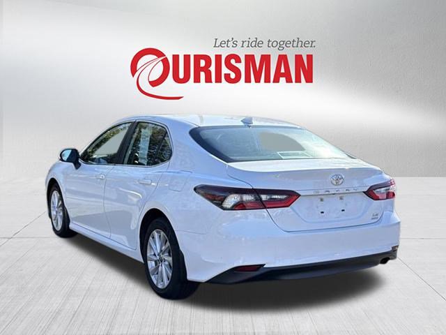 2023 Toyota Camry LE photo 4