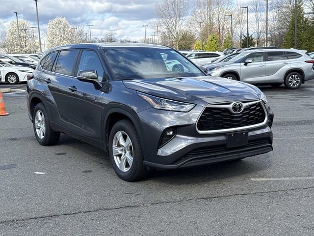 2025 Toyota Highlander SUV 