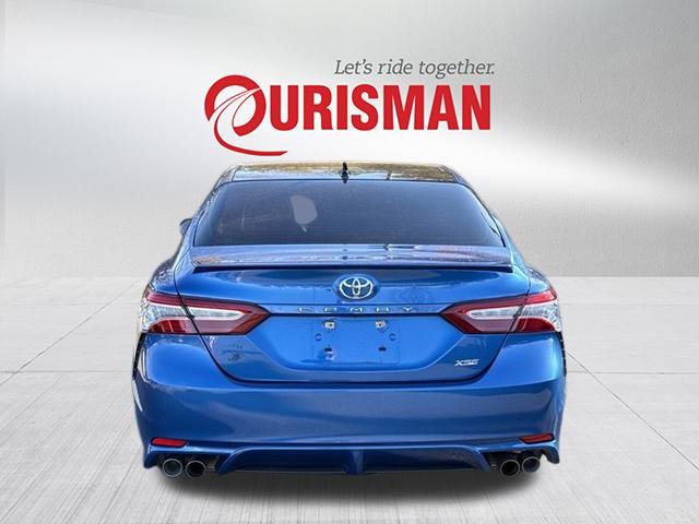 2020 Toyota Camry XSE photo 3