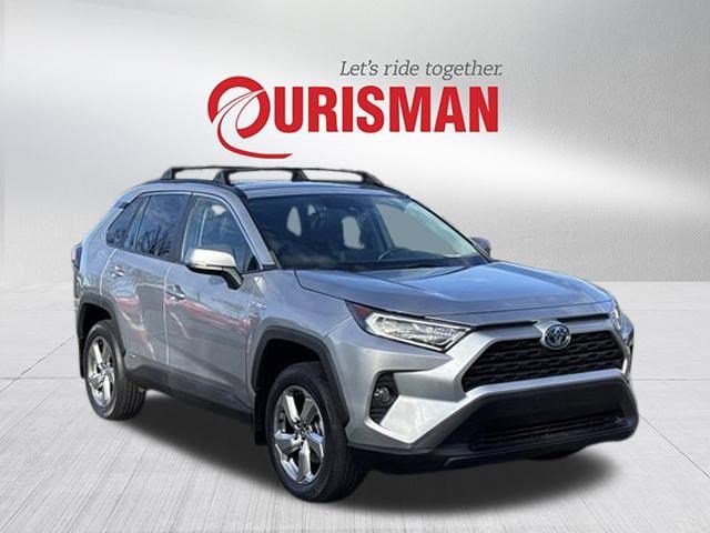2021 Toyota RAV4 XLE Premium's photo