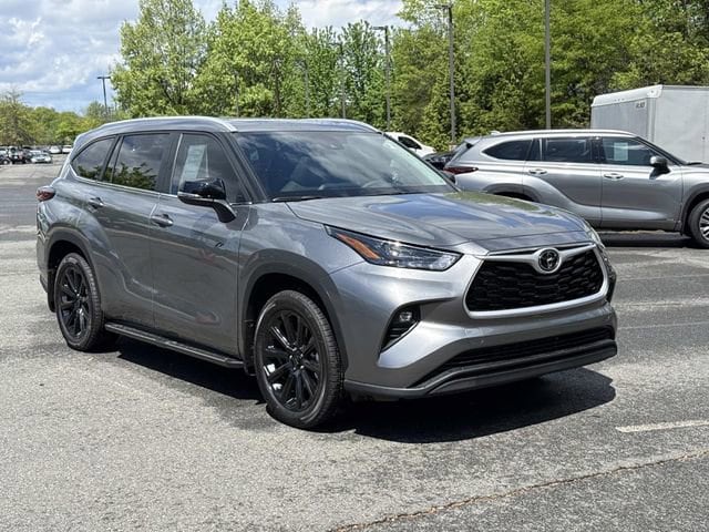 2026 Toyota Highlander SUV 
