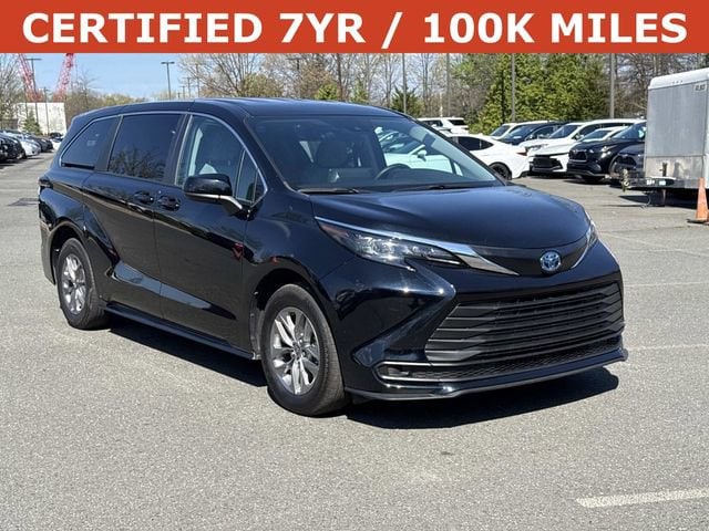 2024 Toyota Sienna Van Passenger Van 