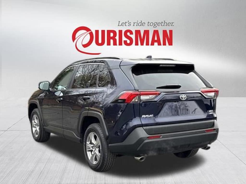 Used 2025 Toyota RAV4 XLE SUV