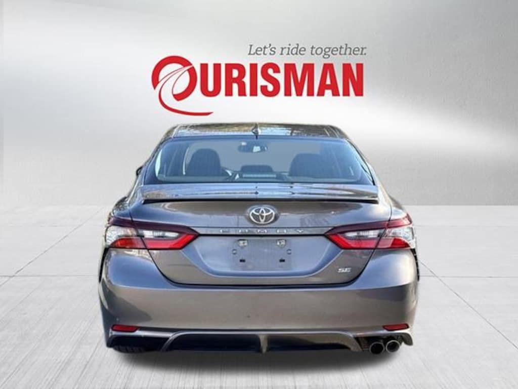 Used 2024 Toyota Camry SE Sedan