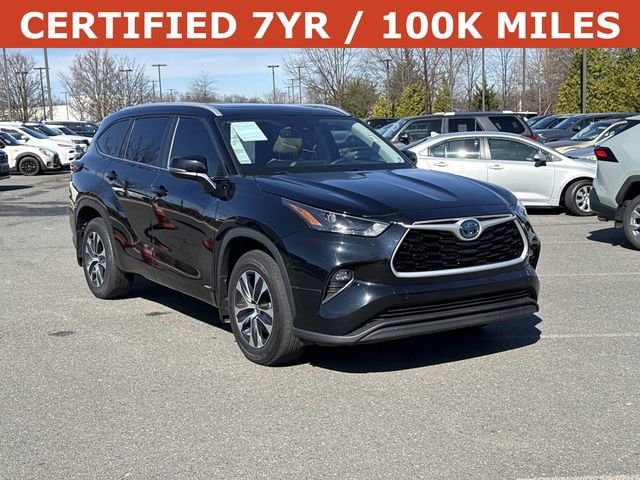 2024 Toyota Highlander Hybrid SUV 
