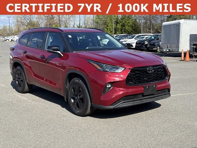 2025 Toyota Highlander Hybrid SUV 