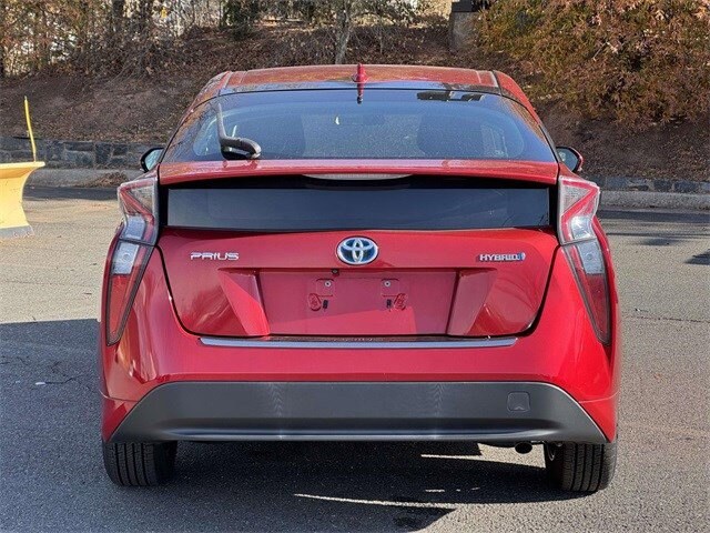 2016 Toyota Prius Two Eco photo 3