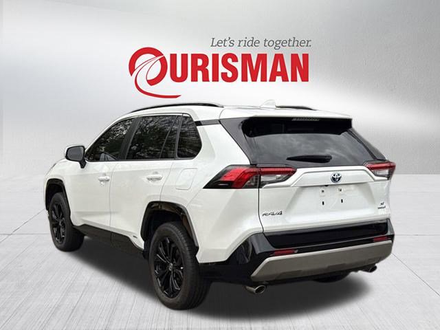 2023 Toyota RAV4 Hybrid SE photo 2