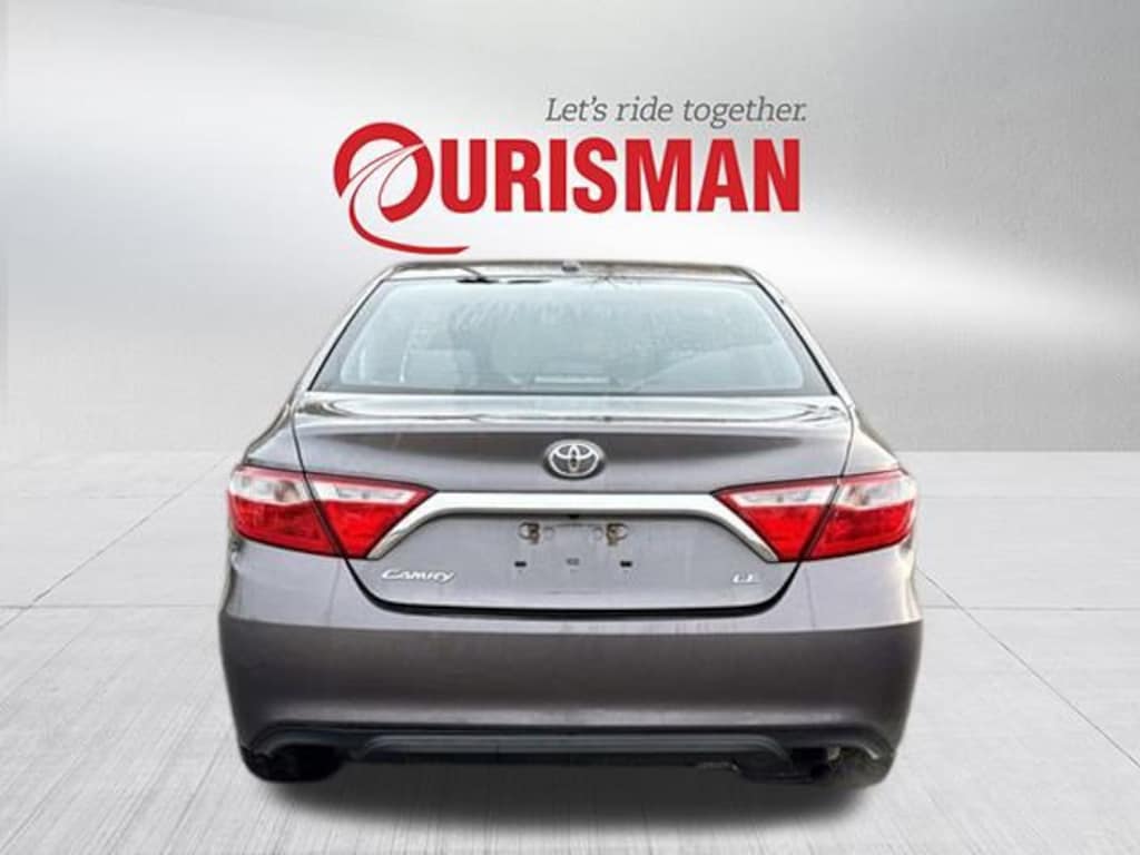 Used 2015 Toyota Camry LE Sedan