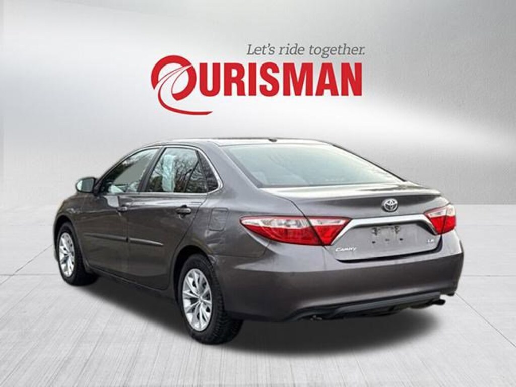 Used 2015 Toyota Camry LE Sedan