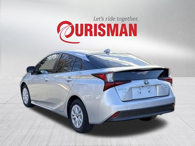 2020 Toyota Prius L photo 4