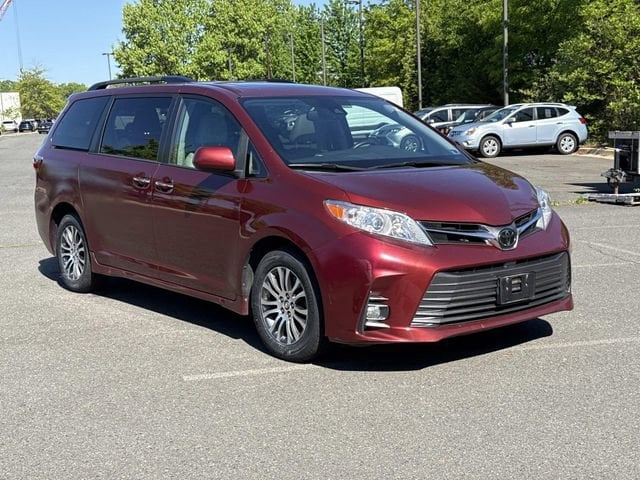 2020 Toyota Sienna Van 