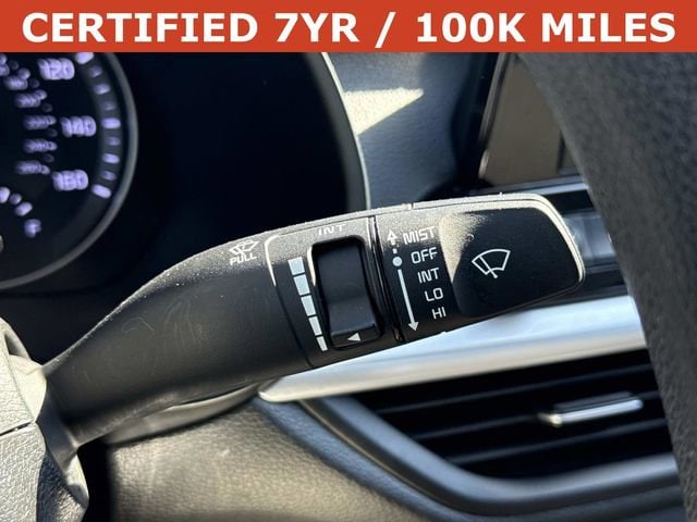 2023 Kia Forte LXS - Photo 25